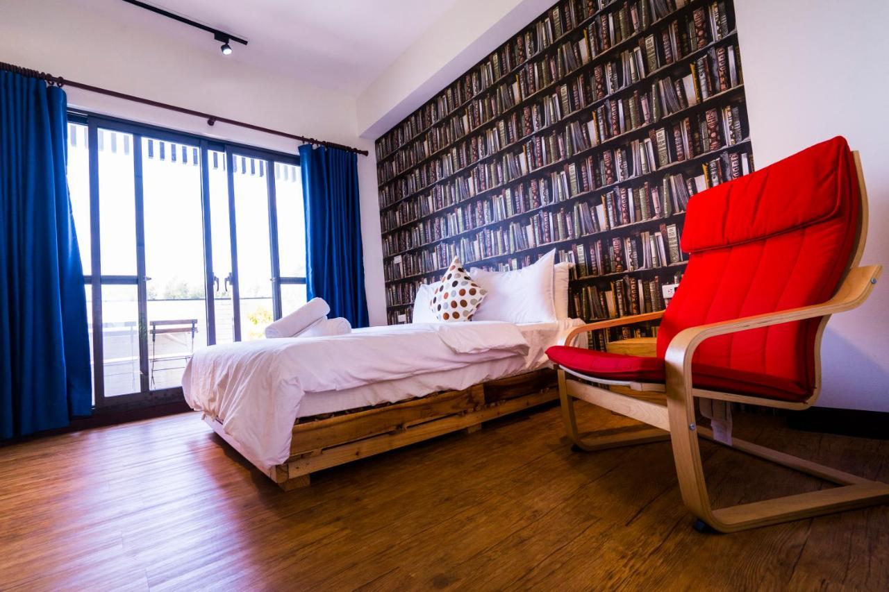 黑琵軼棧湖濱旅宿 K&B Happy Hostel Tainan Eksteriør billede