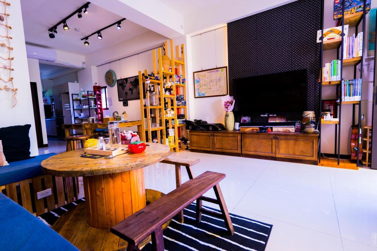 黑琵軼棧湖濱旅宿 K&B Happy Hostel Tainan Eksteriør billede