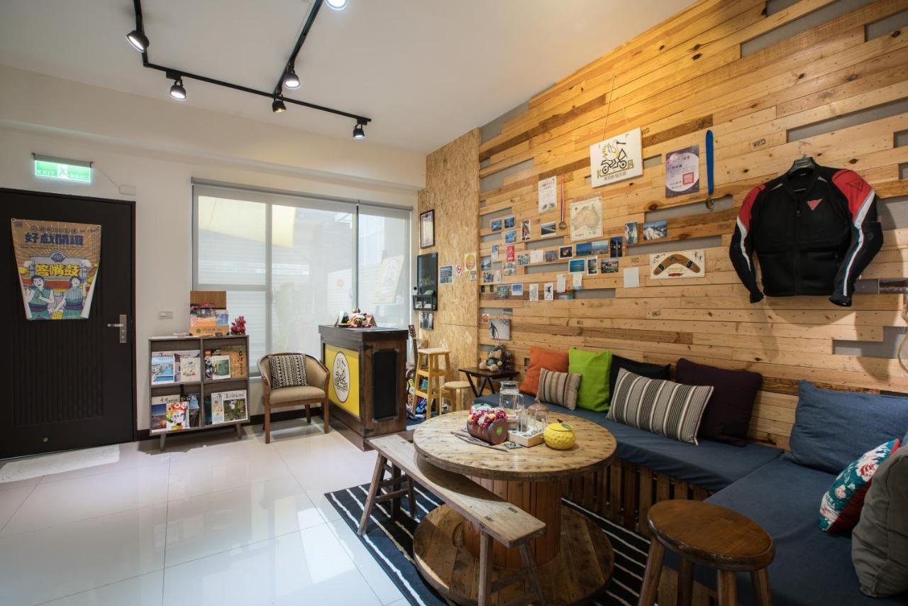 黑琵軼棧湖濱旅宿 K&B Happy Hostel Tainan Eksteriør billede