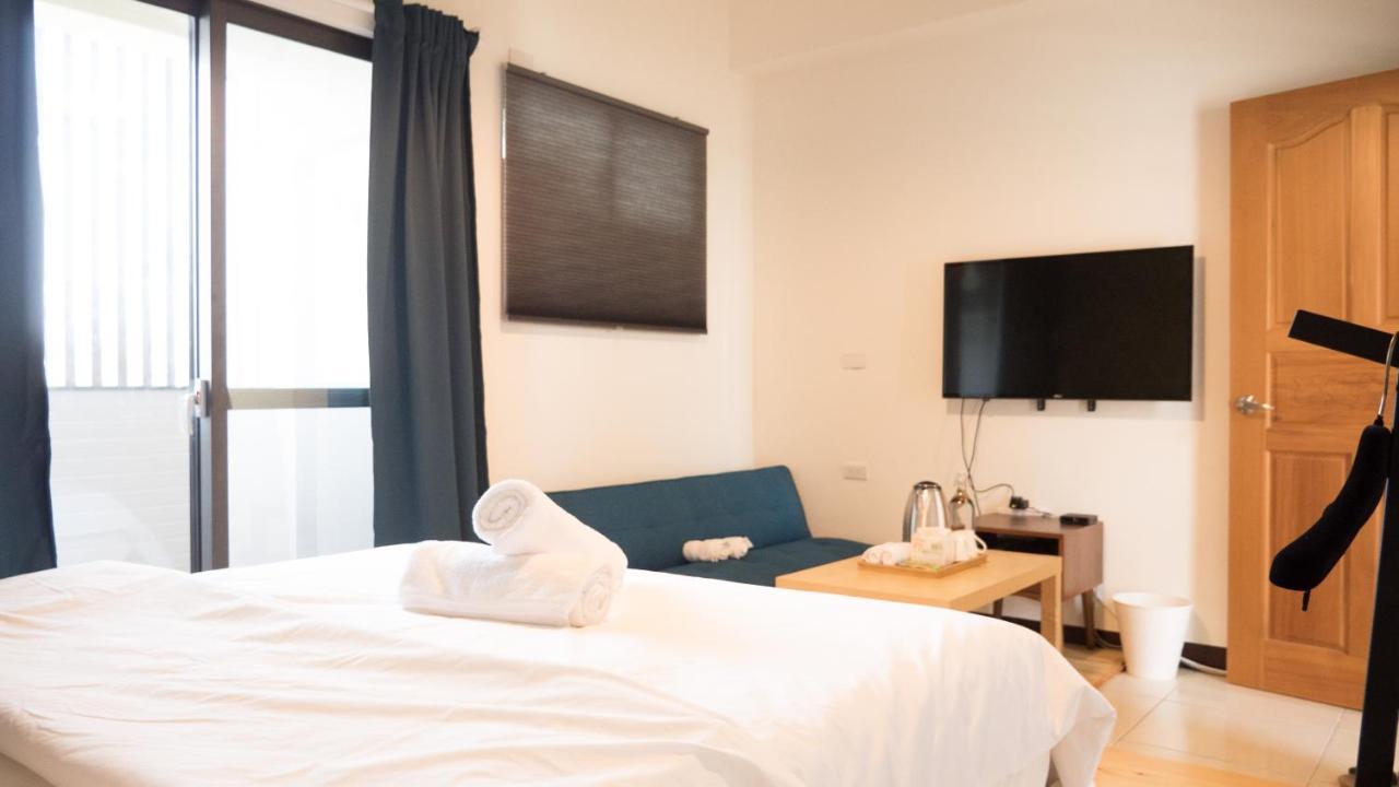 黑琵軼棧湖濱旅宿 K&B Happy Hostel Tainan Eksteriør billede