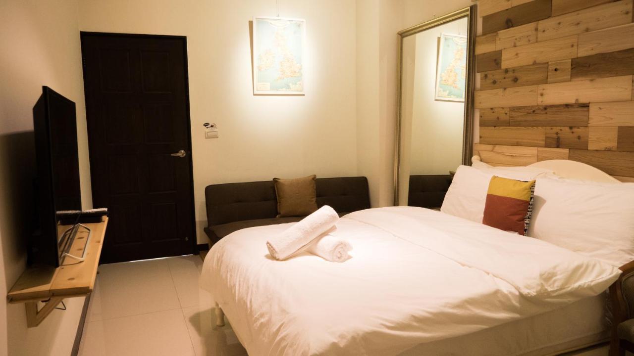 黑琵軼棧湖濱旅宿 K&B Happy Hostel Tainan Eksteriør billede
