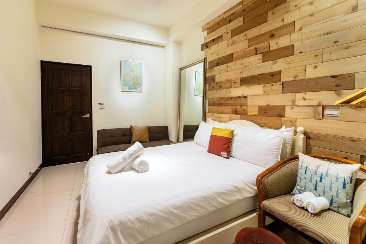 黑琵軼棧湖濱旅宿 K&B Happy Hostel Tainan Eksteriør billede